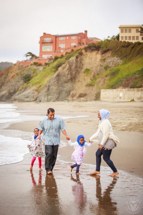 San Francisco beach maternity