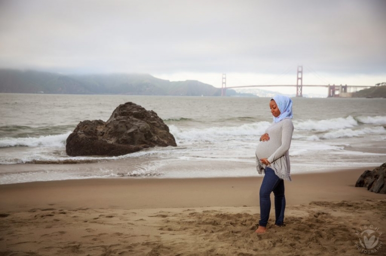 San Francisco beach maternity