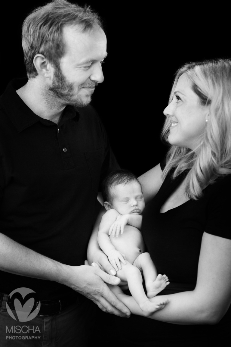 b&w newborn portraits